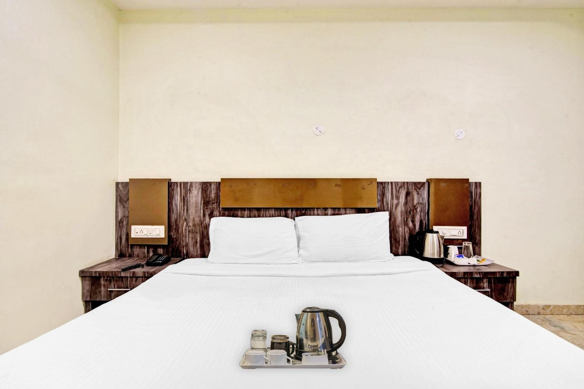 Townhouse 700 Hotel Krishna. Nágpur Kültér fotó