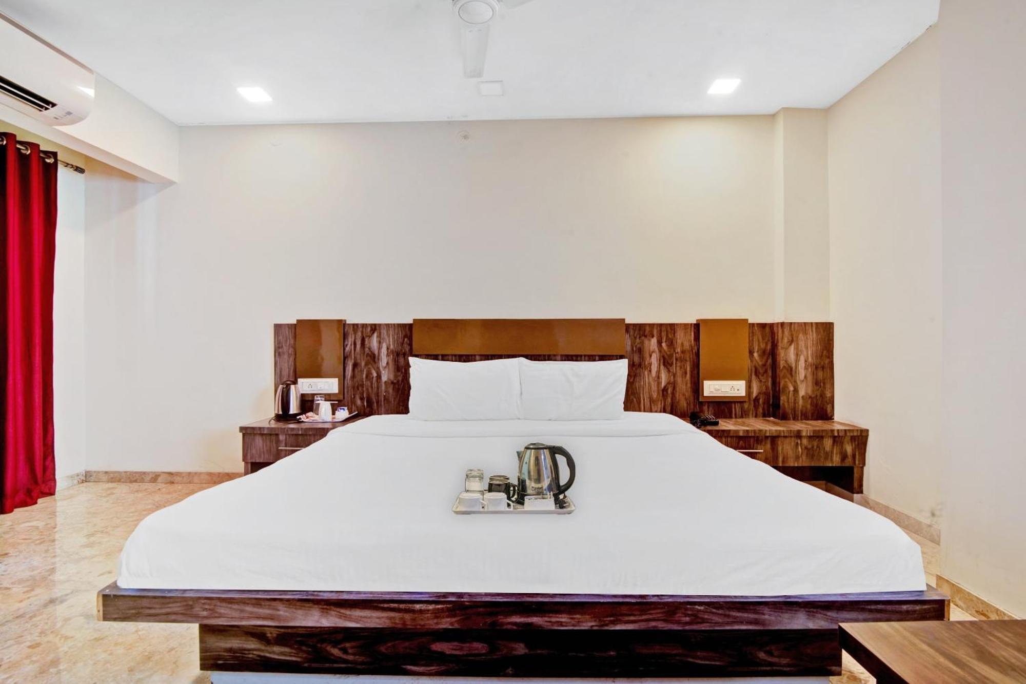 Townhouse 700 Hotel Krishna. Nágpur Kültér fotó