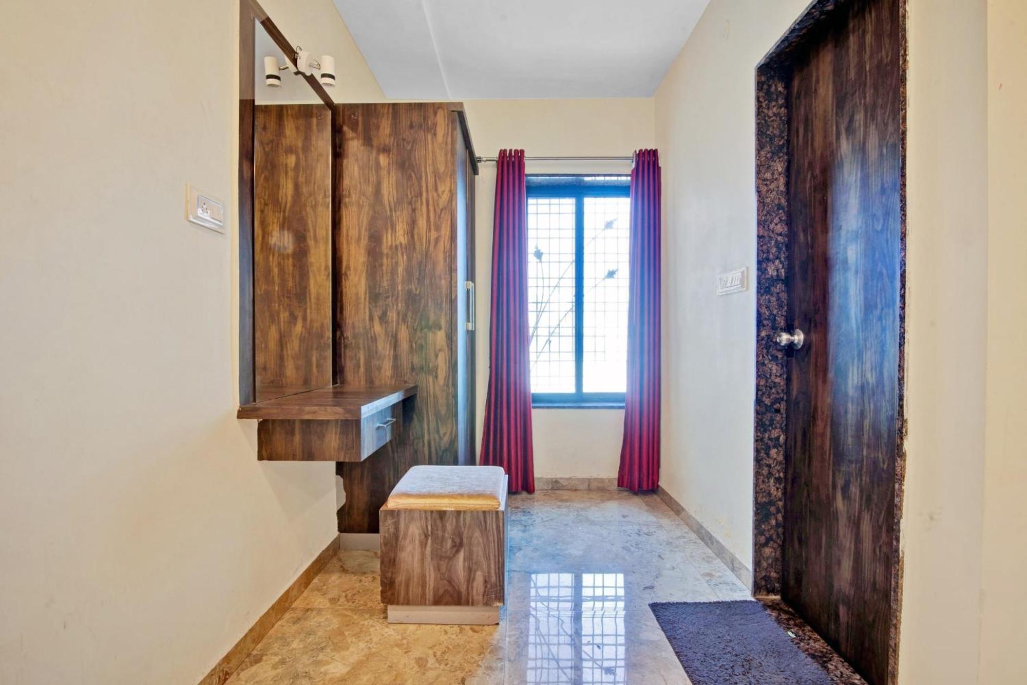 Townhouse 700 Hotel Krishna. Nágpur Kültér fotó