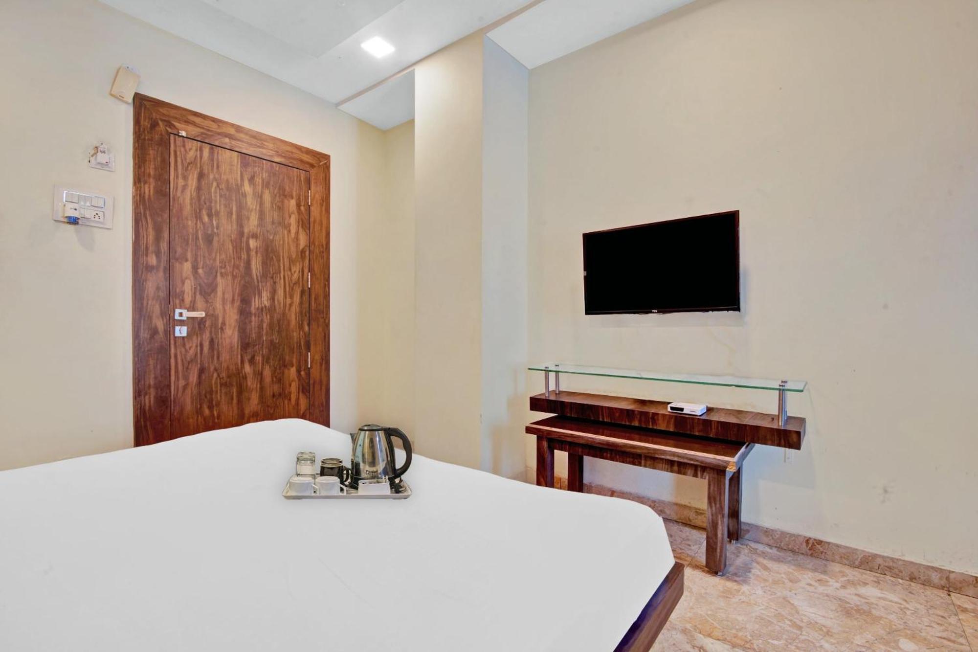 Townhouse 700 Hotel Krishna. Nágpur Kültér fotó